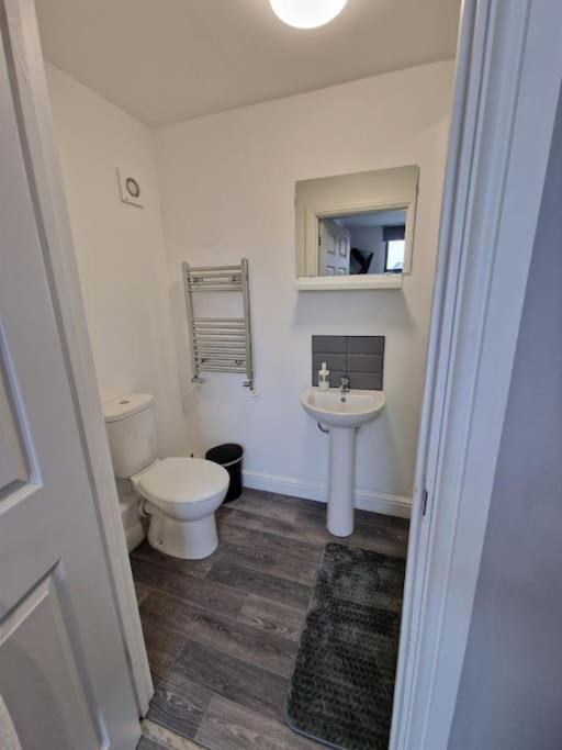 노팅엄 Modern Studio Next To Notts Castle! 아파트 외부 사진